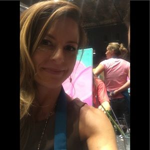 Meet your Posher, Nicole